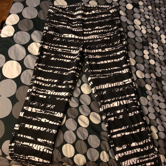 Old Navy Other - Old Navy Compression Pants